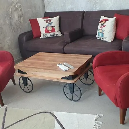 злато изглед море